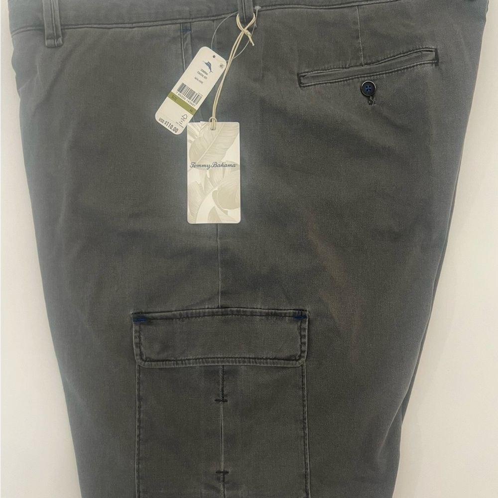 COPY - COPY - Tommy Bahama Mens Coastal Key Cargo Shorts SZ 44
“10 Cave NWT $110